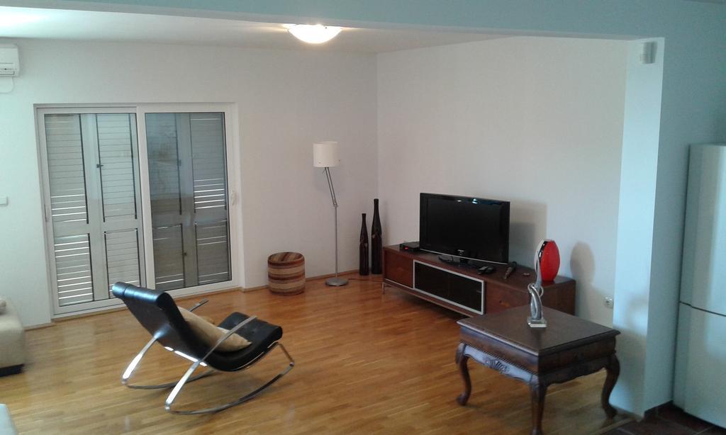 Oro Apartments Petrovac Quarto foto